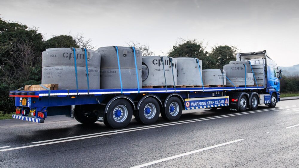 flatbed wst-concrete-pipes_copy.jpg_edit_
